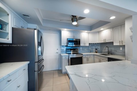 Condo in Fort Lauderdale, Florida, 1 bedroom  № 1967103 - photo 10
