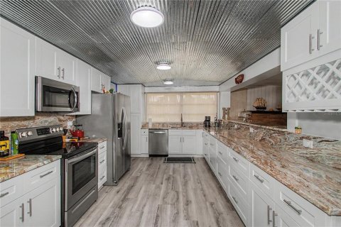 Купить виллу или дом в Эстор, Флорида 3 комнаты, 240.06м2, № 2280598 - фото 4
