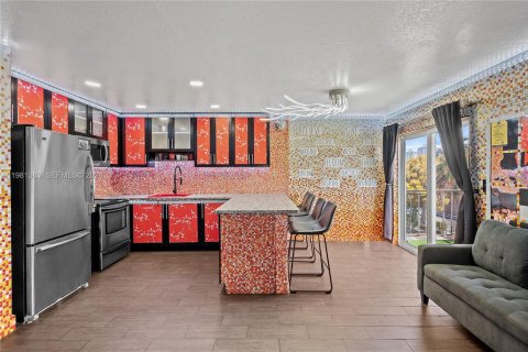 Copropriété à vendre à North Miami Beach, Floride: 2 chambres, 103.31 m2 № 2046902 - photo 4