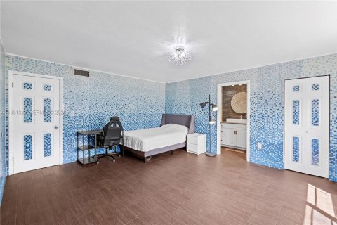 Copropriété à vendre à North Miami Beach, Floride: 2 chambres, 103.31 m2 № 2046902 - photo 16