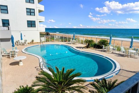 Condominio en venta en Ormond Beach, Florida, 1 dormitorio, 77.76 m2 № 2213283 - foto 25