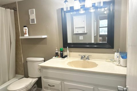 Condominio en venta en Ormond Beach, Florida, 1 dormitorio, 77.76 m2 № 2213283 - foto 18