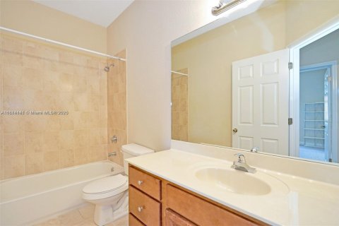 Adosado en alquiler en Miami, Florida, 3 dormitorios, 168.34 m2 № 1928275 - foto 24