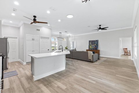 Casa en venta en Summerfield, Florida, 3 dormitorios, 214.23 m2 № 1670937 - foto 8