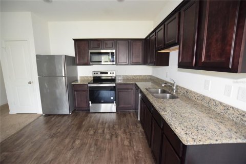 Touwnhouse à louer à Davenport, Floride: 3 chambres, 130.43 m2 № 2388689 - photo 7