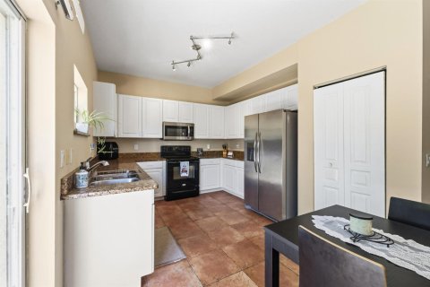 Adosado en venta en Port St. Lucie, Florida, 3 dormitorios, 144.65 m2 № 2279092 - foto 14