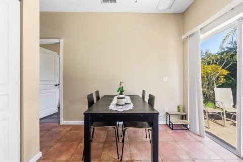 Adosado en venta en Port St. Lucie, Florida, 3 dormitorios, 144.65 m2 № 2279092 - foto 13