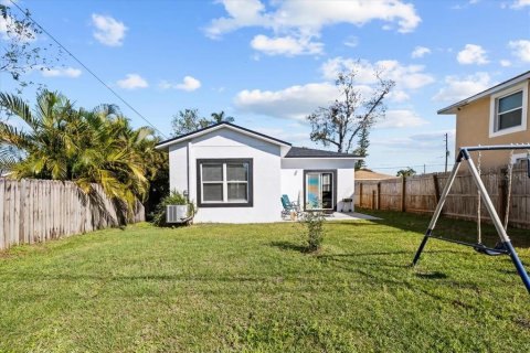 Casa en venta en Saint Petersburg, Florida, 3 dormitorios, 123.56 m2 № 1567564 - foto 26