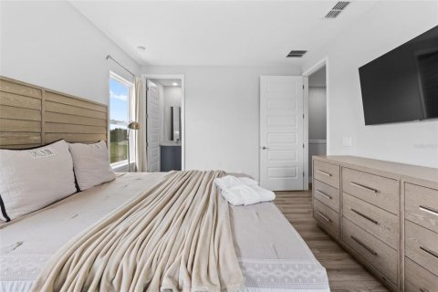 Townhouse in Four Corners, Florida 3 bedrooms, 154.12 sq.m. № 1902408 - photo 30