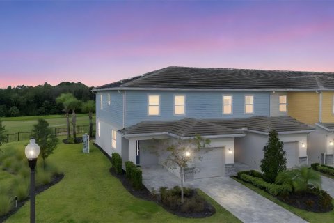 Townhouse in Four Corners, Florida 3 bedrooms, 154.12 sq.m. № 1902408 - photo 4