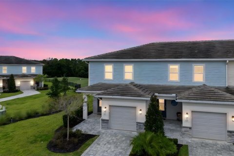 Townhouse in Four Corners, Florida 3 bedrooms, 154.12 sq.m. № 1902408 - photo 6