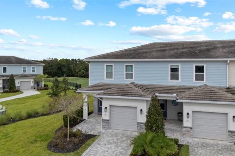 Townhouse in Four Corners, Florida 3 bedrooms, 154.12 sq.m. № 1902408 - photo 3