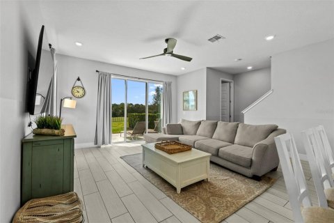 Townhouse in Four Corners, Florida 3 bedrooms, 154.12 sq.m. № 1902408 - photo 18