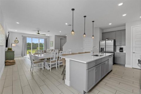 Townhouse in Four Corners, Florida 3 bedrooms, 154.12 sq.m. № 1902408 - photo 15