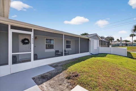 House in Daytona Beach, Florida 4 bedrooms, 205.5 sq.m. № 2144853 - photo 5