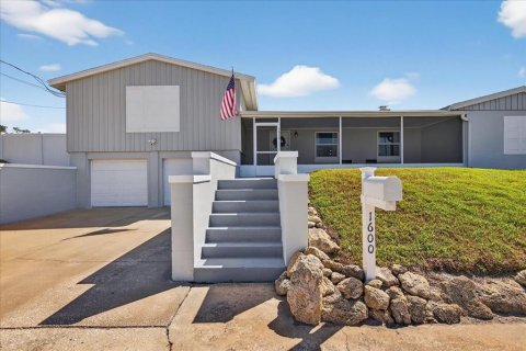 House in Daytona Beach, Florida 4 bedrooms, 205.5 sq.m. № 2144853 - photo 4