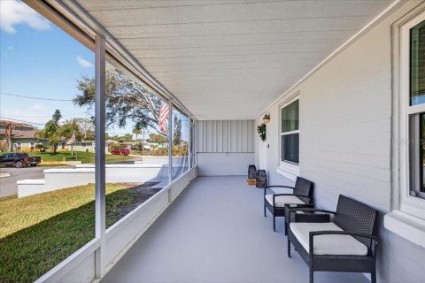 House in Daytona Beach, Florida 4 bedrooms, 205.5 sq.m. № 2144853 - photo 7