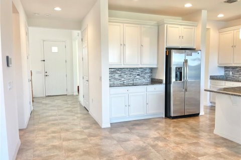 House in Kissimmee, Florida 5 bedrooms, 369.19 sq.m. № 1882785 - photo 8