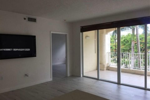 Купить кондоминиум в Майами, Флорида 2 спальни, 81.75м2, № 2053384 - фото 8