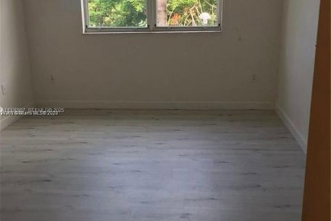 Купить кондоминиум в Майами, Флорида 2 спальни, 81.75м2, № 2053384 - фото 6