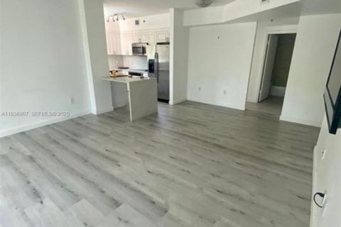 Купить кондоминиум в Майами, Флорида 2 спальни, 81.75м2, № 2053384 - фото 9