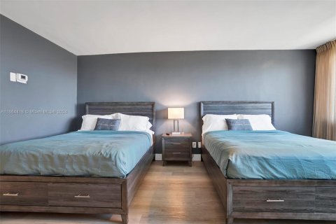 Condo in Sunny Isles Beach, Florida № 1933793 - photo 3