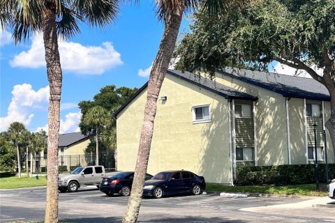 Condo in Altamonte Springs, Florida, 2 bedrooms  № 1430706 - photo 20