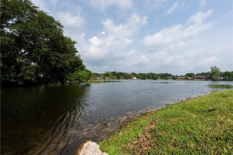 Condo in Altamonte Springs, Florida, 2 bedrooms  № 1430706 - photo 13