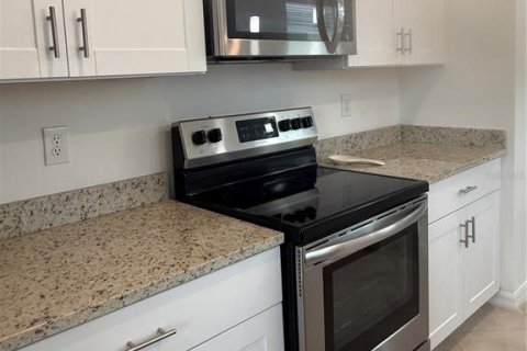 Casa en venta en Venice, Florida, 3 dormitorios, 156.17 m2 № 1878121 - foto 4