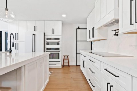 Casa en venta en Sarasota, Florida, 3 dormitorios, 286.23 m2 № 1570358 - foto 13