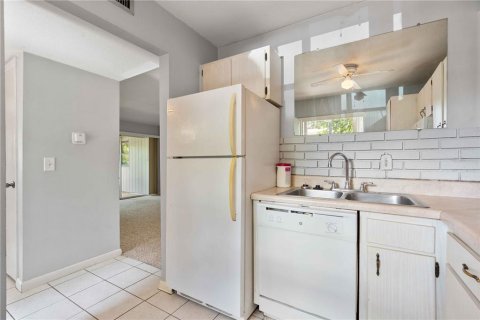 Copropriété à vendre à Tampa, Floride: 1 chambre, 61.13 m2 № 2389192 - photo 8