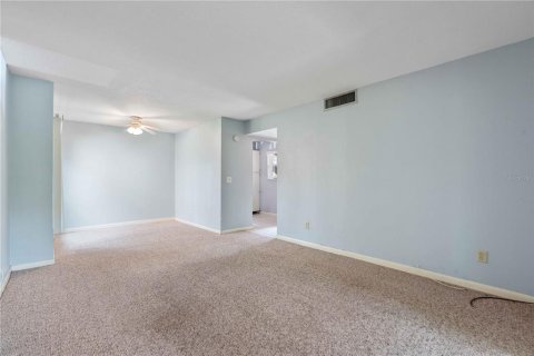 Copropriété à vendre à Tampa, Floride: 1 chambre, 61.13 m2 № 2389192 - photo 4