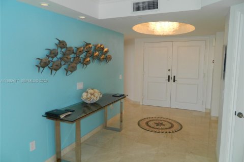 Copropriété à louer à Sunny Isles Beach, Floride: 3 chambres, 194.17 m2 № 2255678 - photo 5
