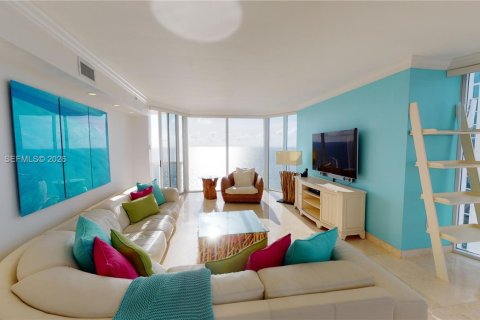Copropriété à louer à Sunny Isles Beach, Floride: 3 chambres, 194.17 m2 № 2255678 - photo 30