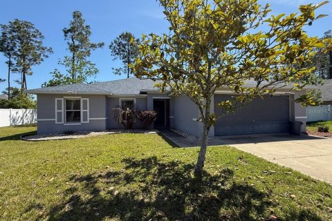 Villa ou maison à Palm Coast, Floride 3 chambres, 155.8 m2 № 2109500