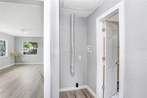 Casa en venta en Saint Petersburg, Florida, 2 dormitorios, 70.23 m2 № 1810215 - foto 14