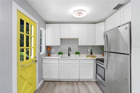 Casa en venta en Saint Petersburg, Florida, 2 dormitorios, 70.23 m2 № 1810215 - foto 8
