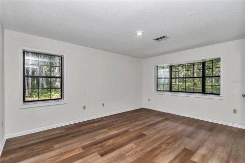 House in Reddick, Florida 4 bedrooms, 168.15 sq.m. № 1916346 - photo 26