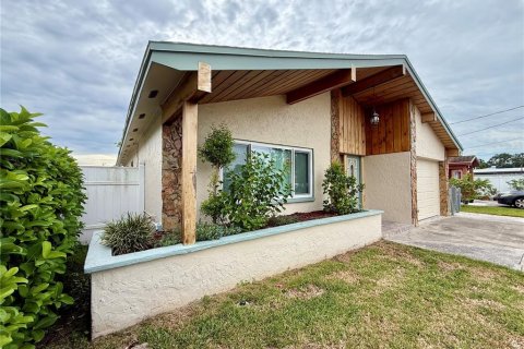 Casa en alquiler en Tampa, Florida, 3 dormitorios, 118.45 m2 № 1903393 - foto 4