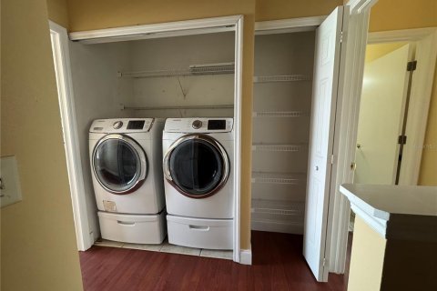Touwnhouse à louer à Riverview, Floride: 3 chambres, 131.18 m2 № 2102328 - photo 11