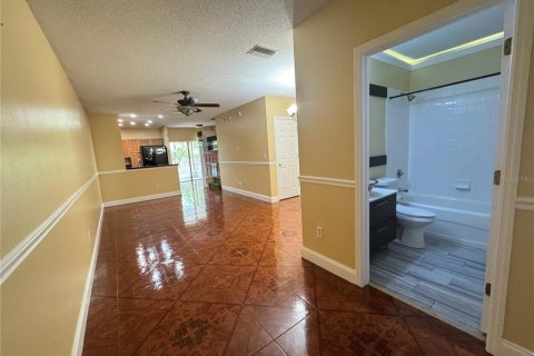 Touwnhouse à louer à Riverview, Floride: 3 chambres, 131.18 m2 № 2102328 - photo 3