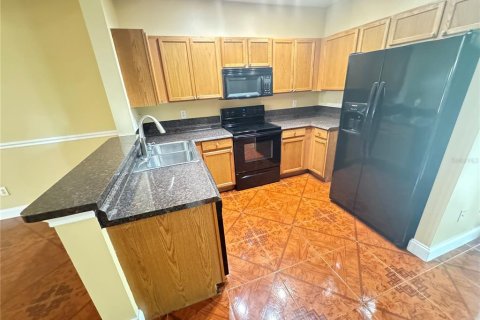 Touwnhouse à louer à Riverview, Floride: 3 chambres, 131.18 m2 № 2102328 - photo 5