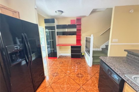 Touwnhouse à louer à Riverview, Floride: 3 chambres, 131.18 m2 № 2102328 - photo 6