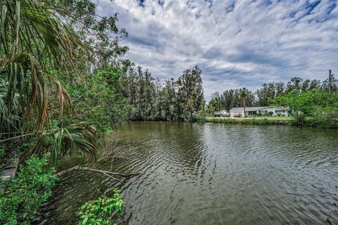 Land in Hudson, Florida № 2148165