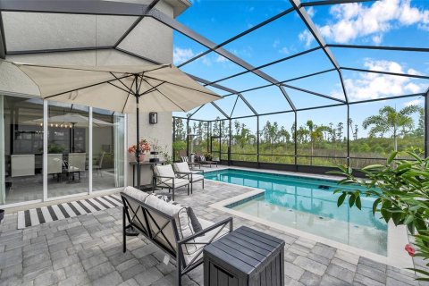 Casa en venta en Wesley Chapel, Florida, 6 dormitorios, 382.01 m2 № 1772087 - foto 19