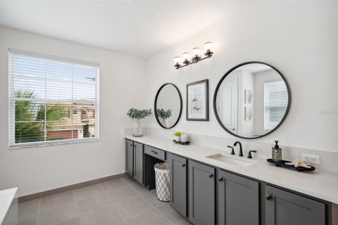 Casa en venta en Wesley Chapel, Florida, 6 dormitorios, 382.01 m2 № 1772087 - foto 25