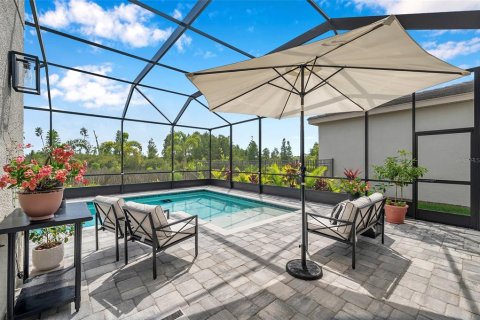 Casa en venta en Wesley Chapel, Florida, 6 dormitorios, 382.01 m2 № 1772087 - foto 20
