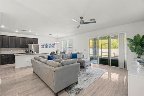 Купить виллу или дом в Пальметто, Флорида 8 комнат, 187.11м2, № 2225809 - фото 5