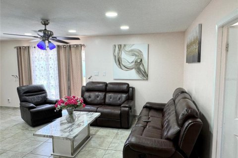 Villa ou maison à vendre à Orlando, Floride: 3 chambres, 136.57 m2 № 1749530 - photo 18