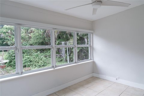 Купить виллу или дом в Холливуд, Флорида 2 спальни, 98.29м2, № 2020092 - фото 15